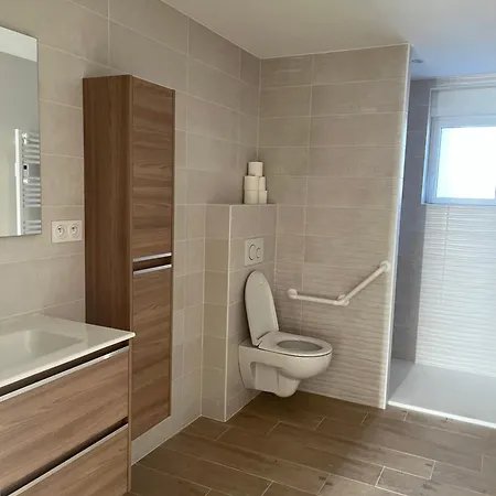 Chaleureuse 8 Personnes - Nouveau