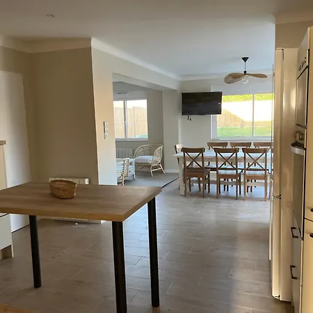 Chaleureuse 8 Personnes - Nouveau Villa