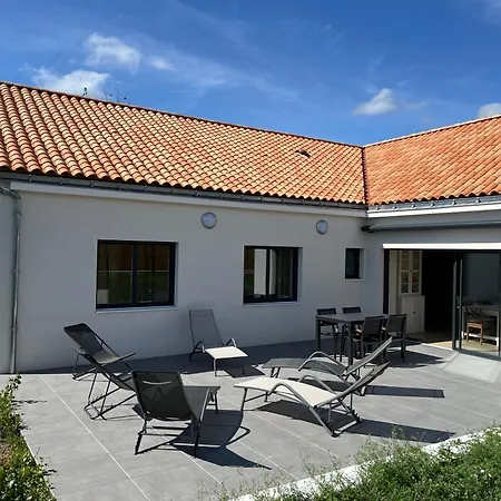 Chaleureuse 8 Personnes - Nouveau