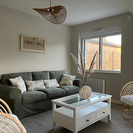 Chaleureuse 8 Personnes - Nouveau *