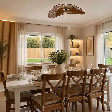 Chaleureuse 8 Personnes - Nouveau Villa