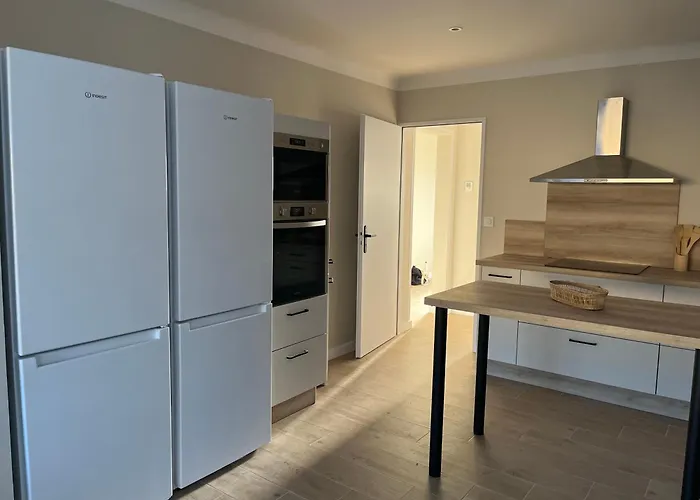 Chaleureuse 8 Personnes - Nouveau *